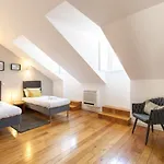 Amazing Penthouse Bairro Alto Duplex Apt